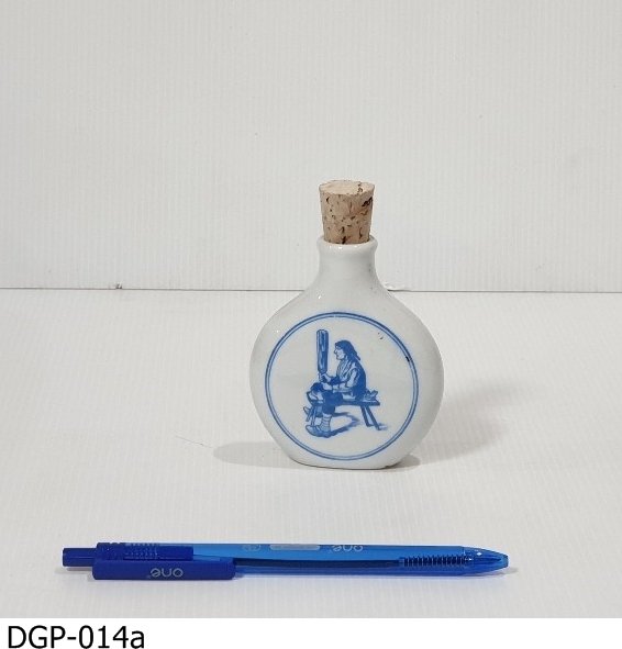 青花瓷鼻烟壶