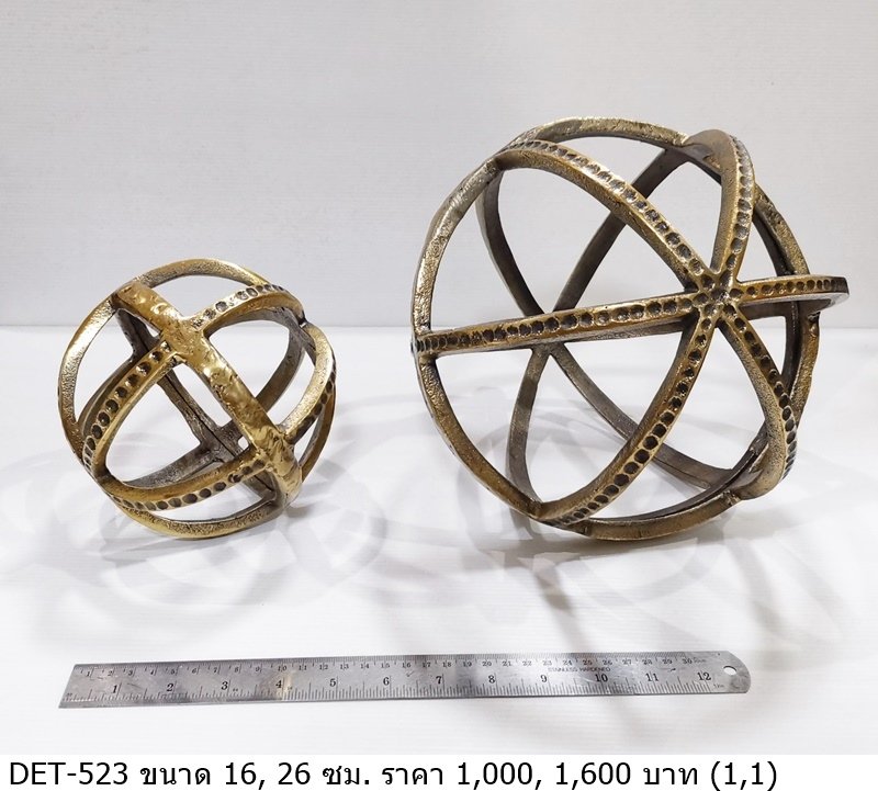 金属球形装饰品