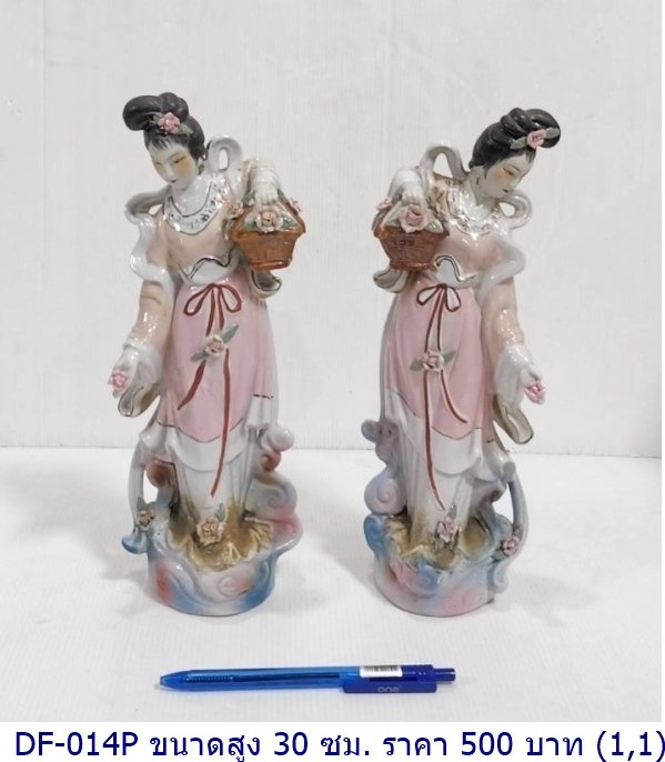 古装人物雕像